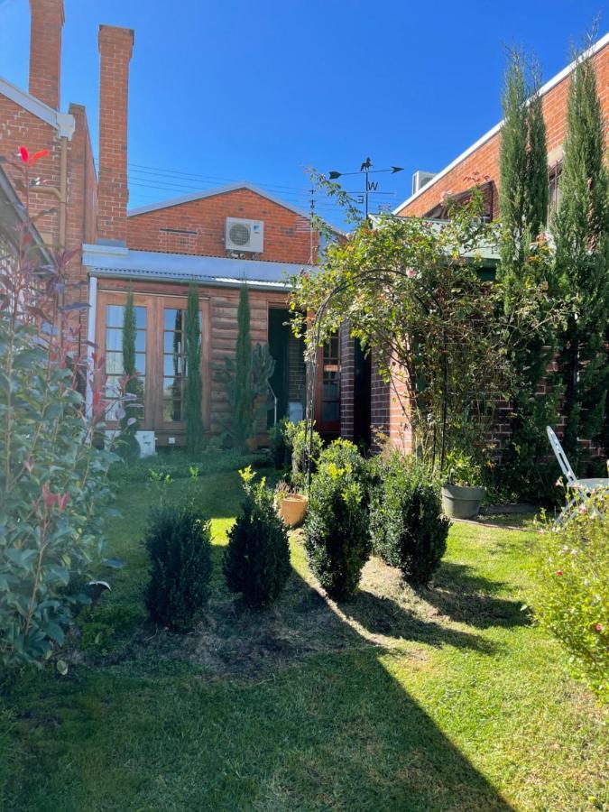 The Shopkeepers Quarters Apartment Tenterfield Exterior photo